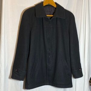Vintage (1970’s) Mackenzie Coat Co. Men's Black Wool-blend Car Coat with zipper
